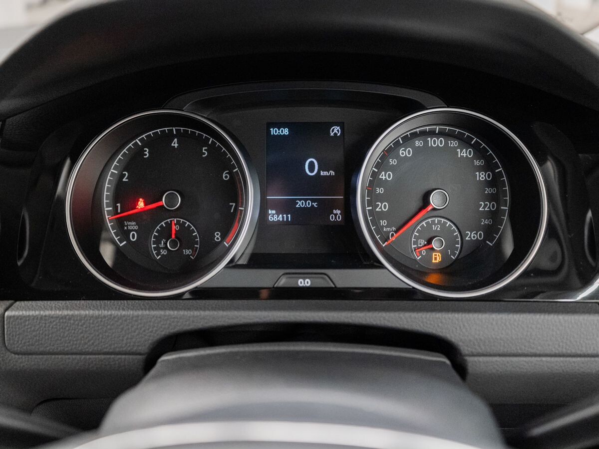 Volkswagen Golf 2015 - фото автомобиля