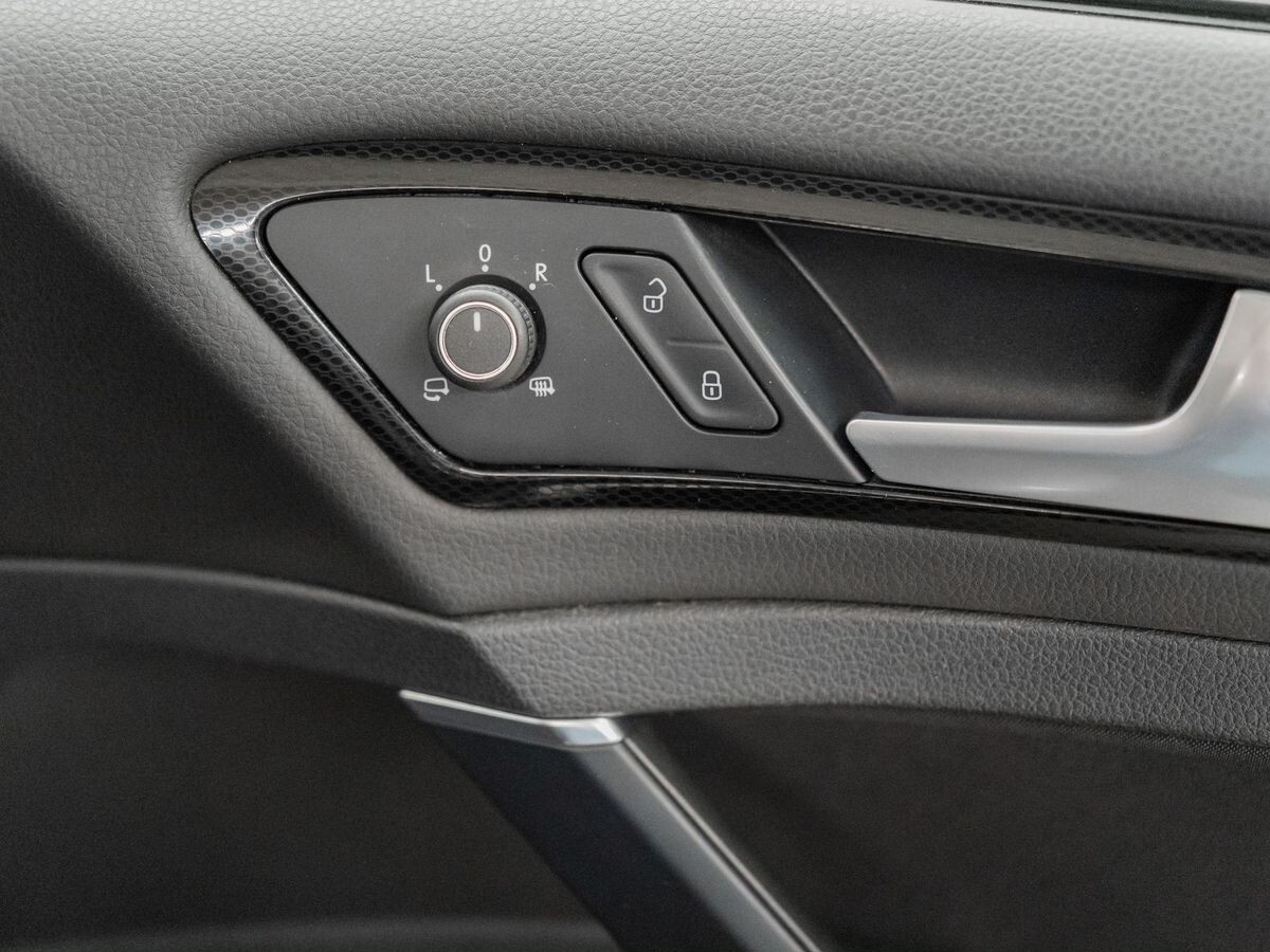 Volkswagen Golf 2015 - фото автомобиля