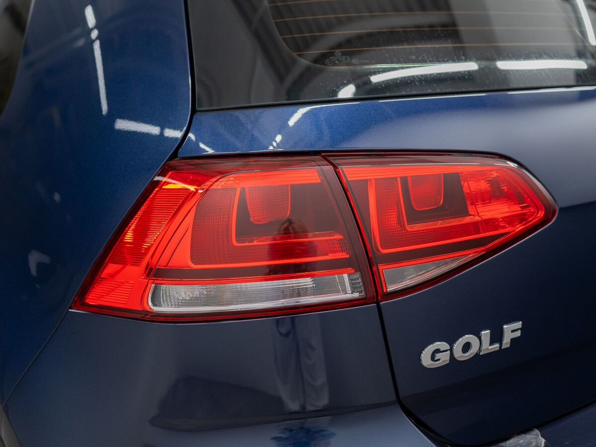 Volkswagen Golf 2015 - фото автомобиля
