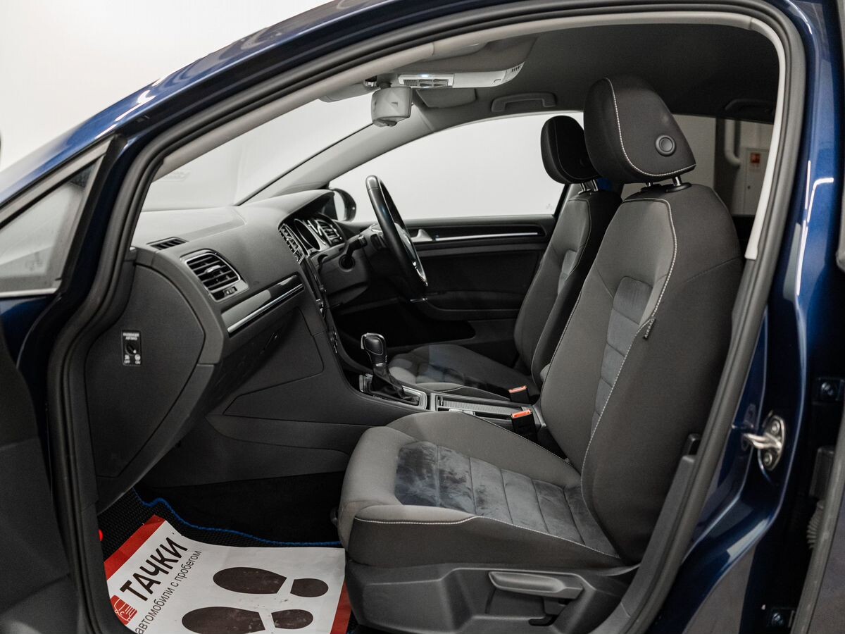 Volkswagen Golf 2015 - фото автомобиля
