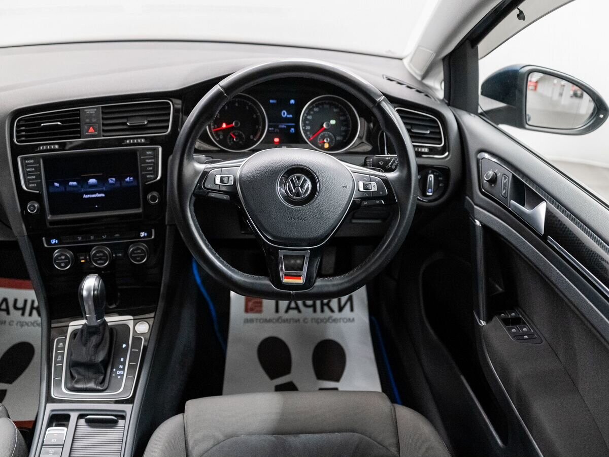 Volkswagen Golf 2015 - фото автомобиля
