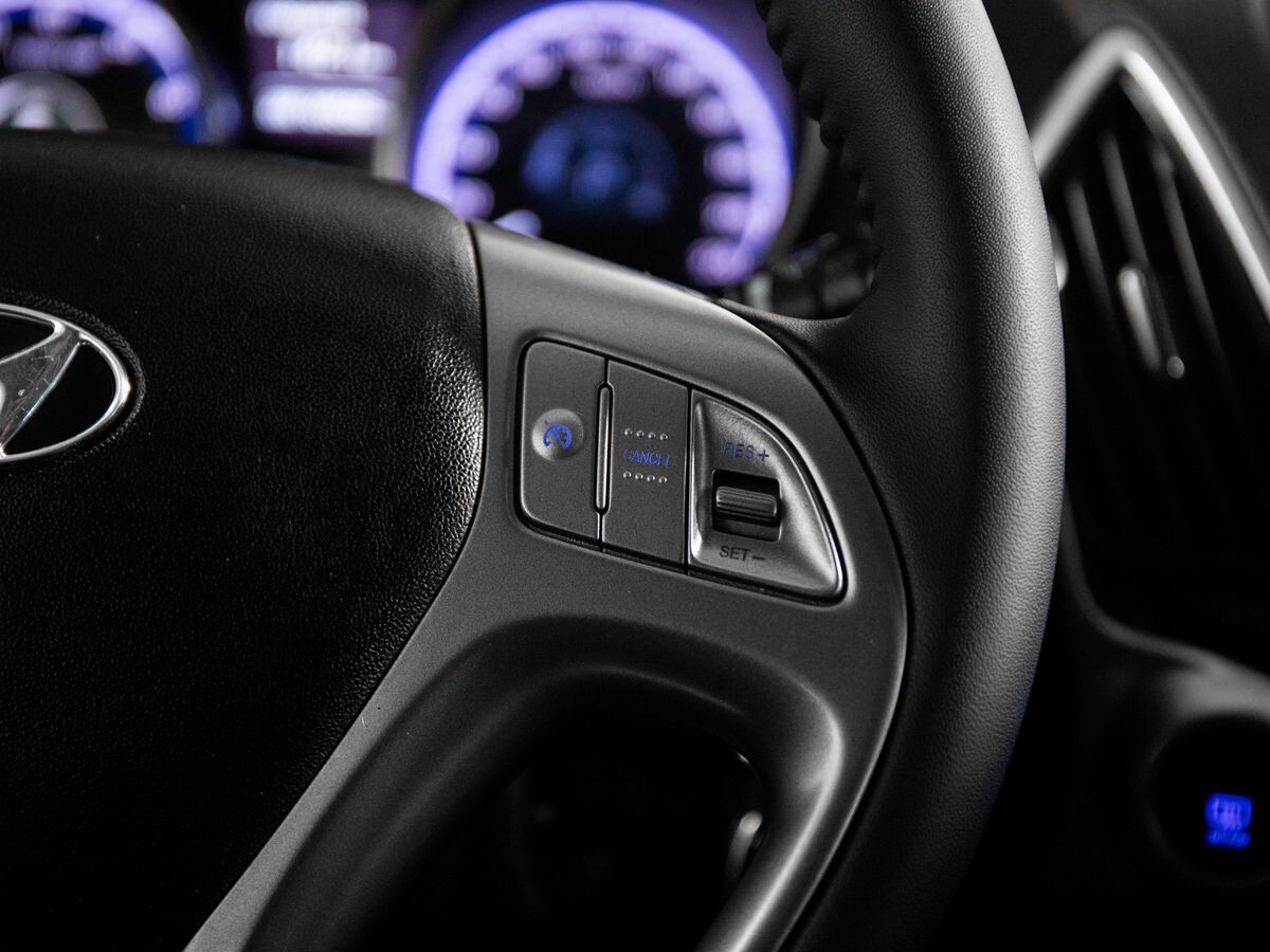 Hyundai ix35 2011 - фото автомобиля