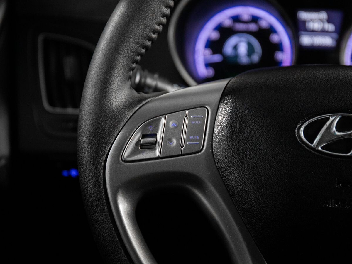 Hyundai ix35 2011 - фото автомобиля