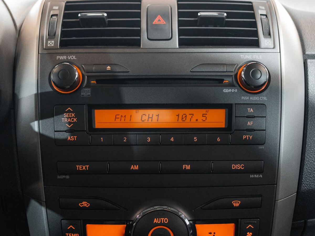 Toyota Corolla 2007 - фото автомобиля