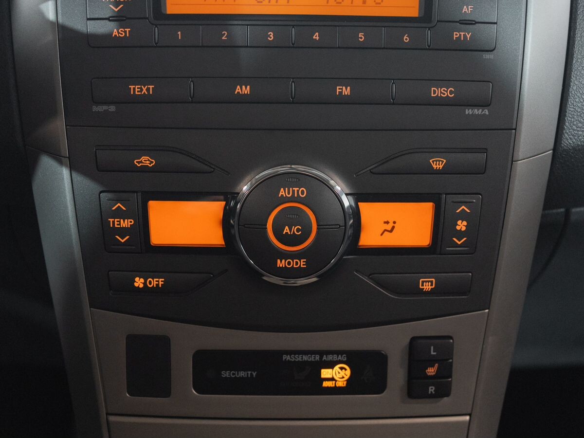 Toyota Corolla 2007 - фото автомобиля