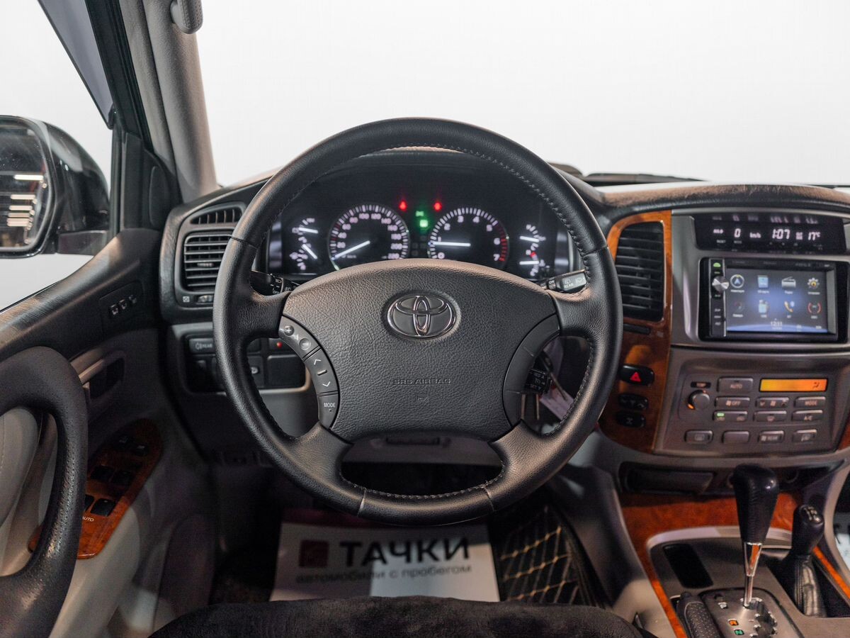 Toyota Land Cruiser 2006 - фото автомобиля
