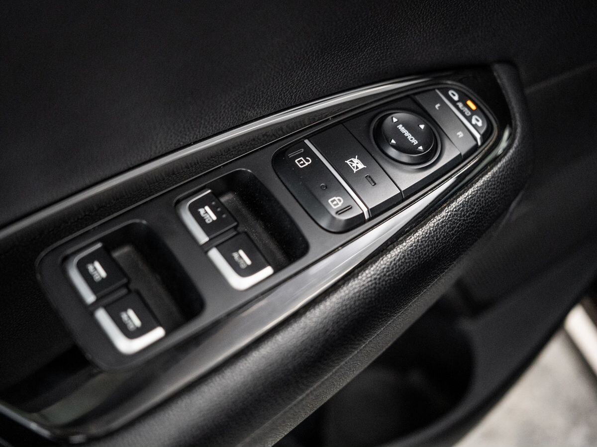 Kia Optima 2019 - фото автомобиля