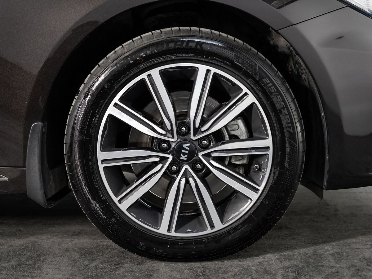 Kia Optima 2019 - фото автомобиля