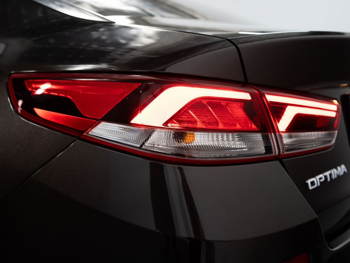 Kia Optima 2019 - фото автомобиля
