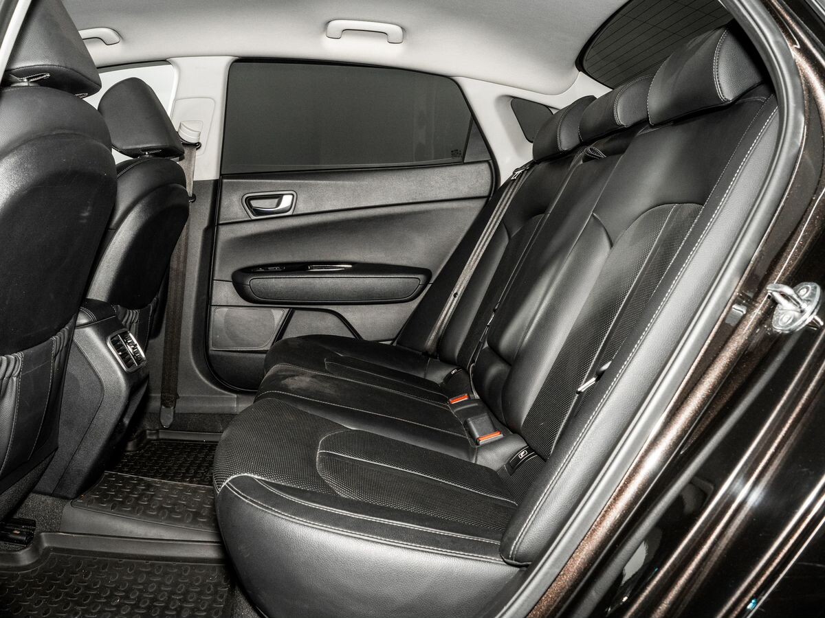 Kia Optima 2019 - фото автомобиля