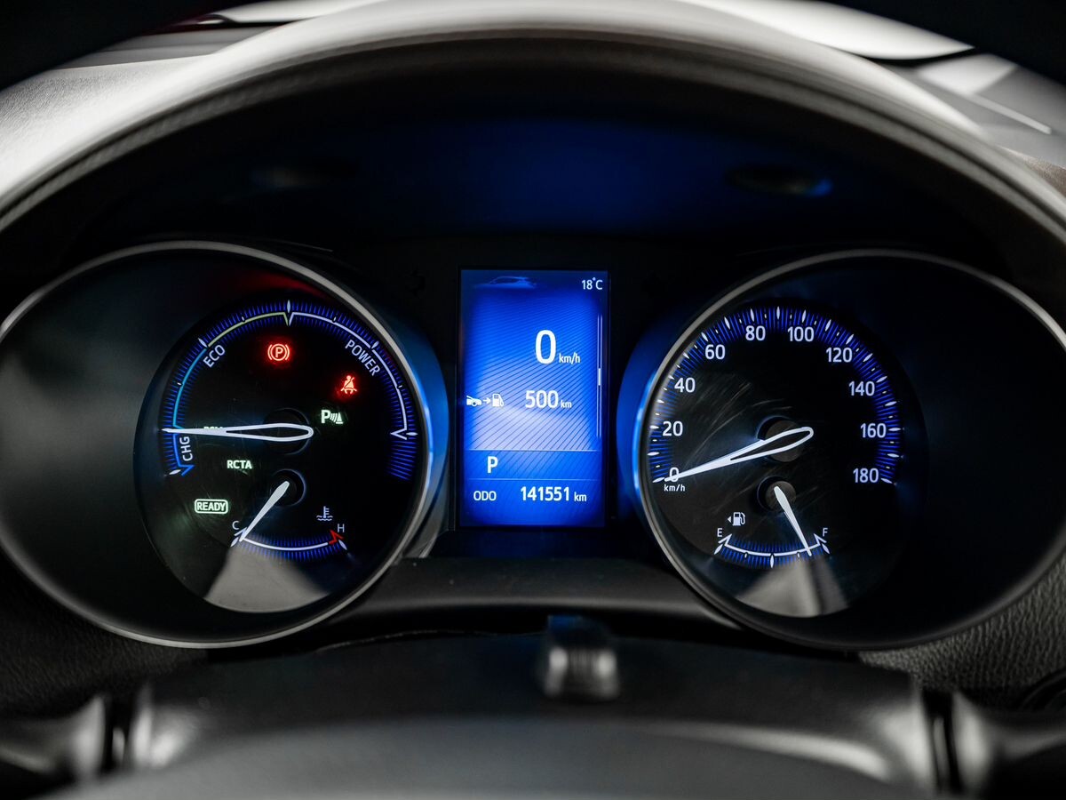 Toyota C-HR 2017 - фото автомобиля