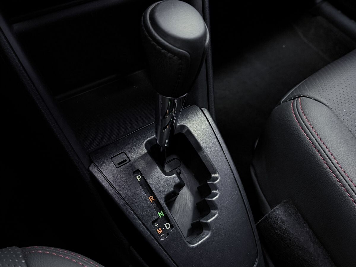 Toyota Yaris 2021 - фото автомобиля