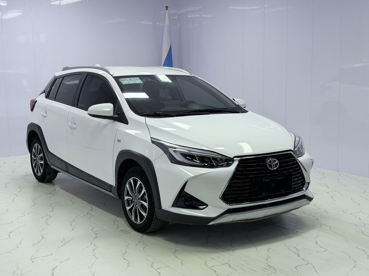 Toyota Yaris 2021 - фото автомобиля