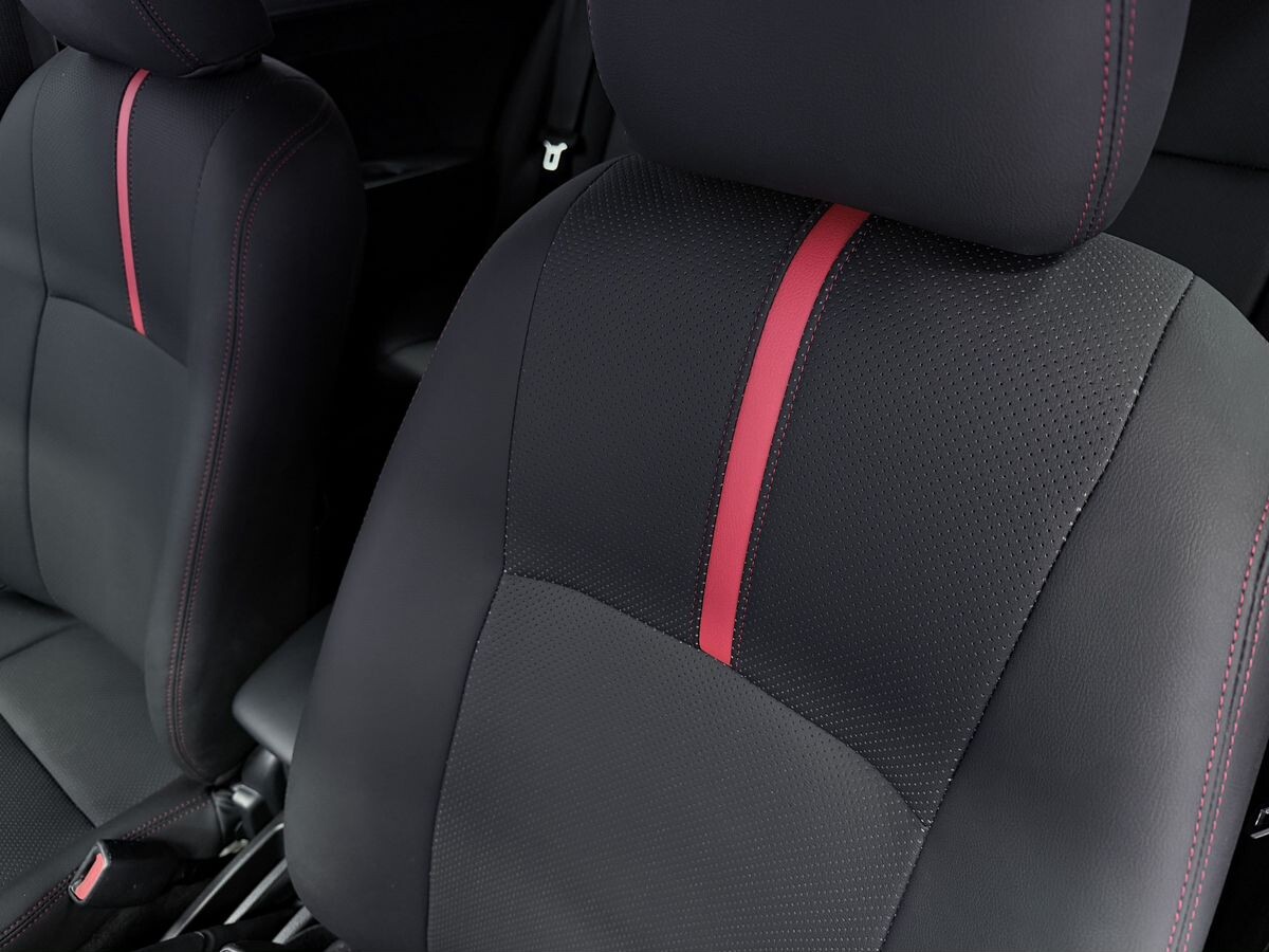 Toyota Yaris 2021 - фото автомобиля