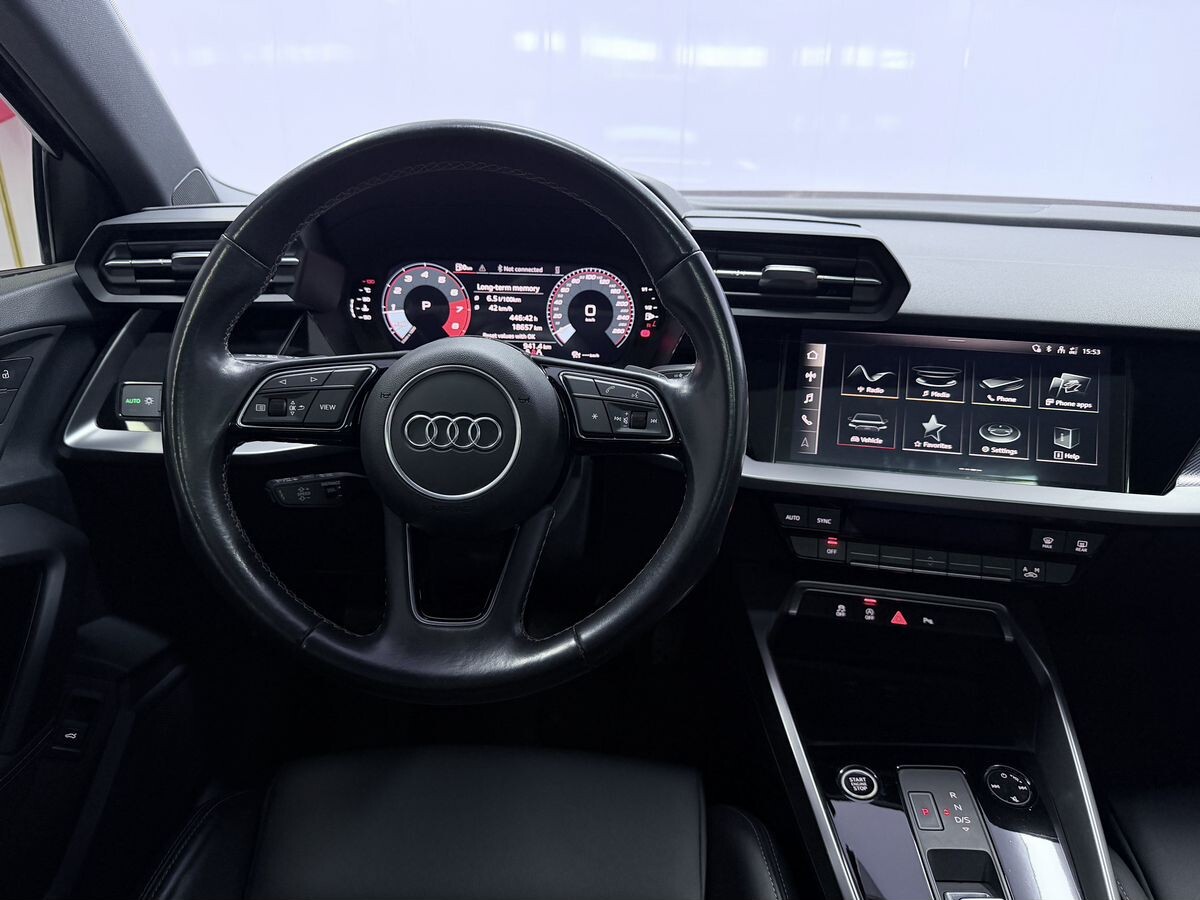 Audi A3 2022 - фото автомобиля