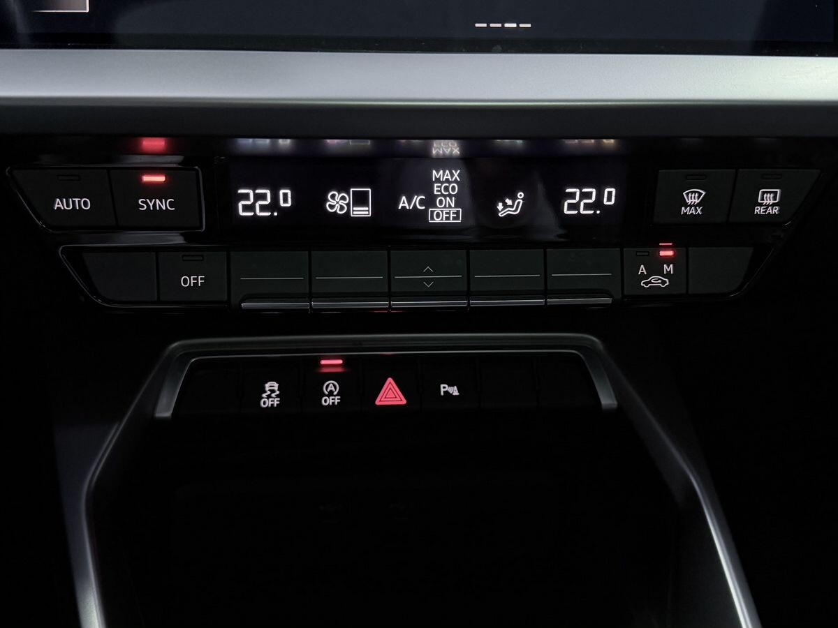 Audi A3 2022 - фото автомобиля
