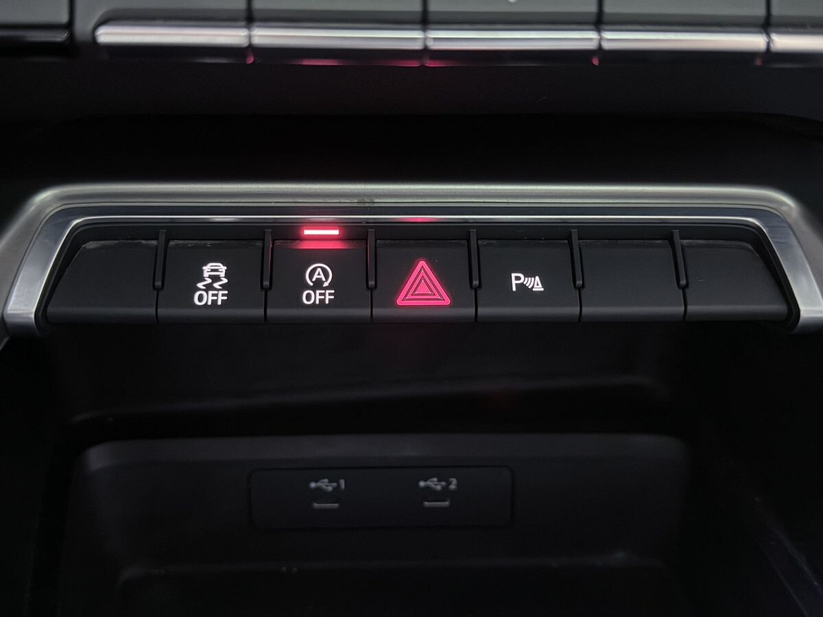 Audi A3 2022 - фото автомобиля