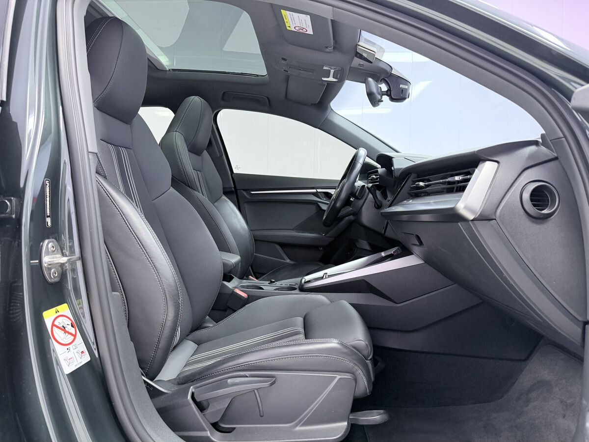 Audi A3 2022 - фото автомобиля