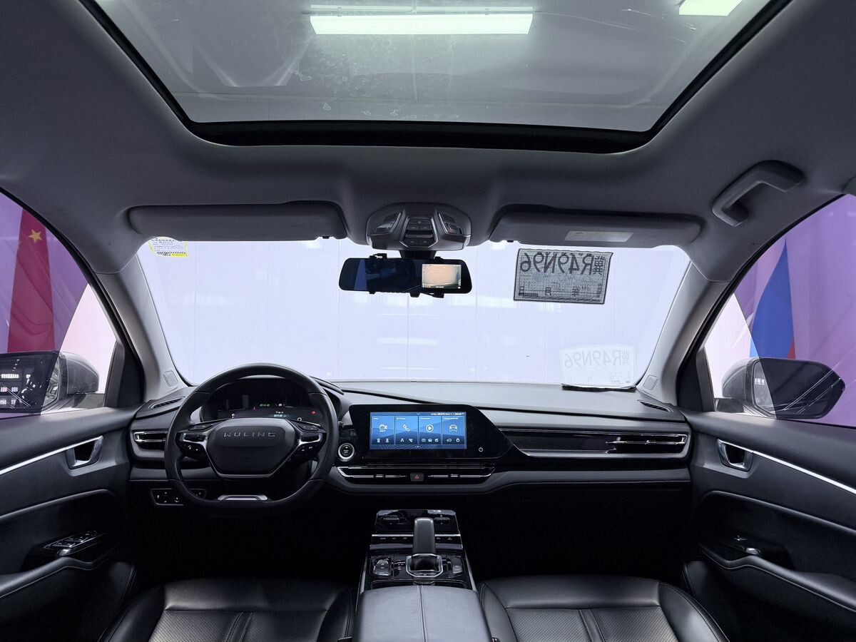 Wuling Victory 2021 - фото автомобиля