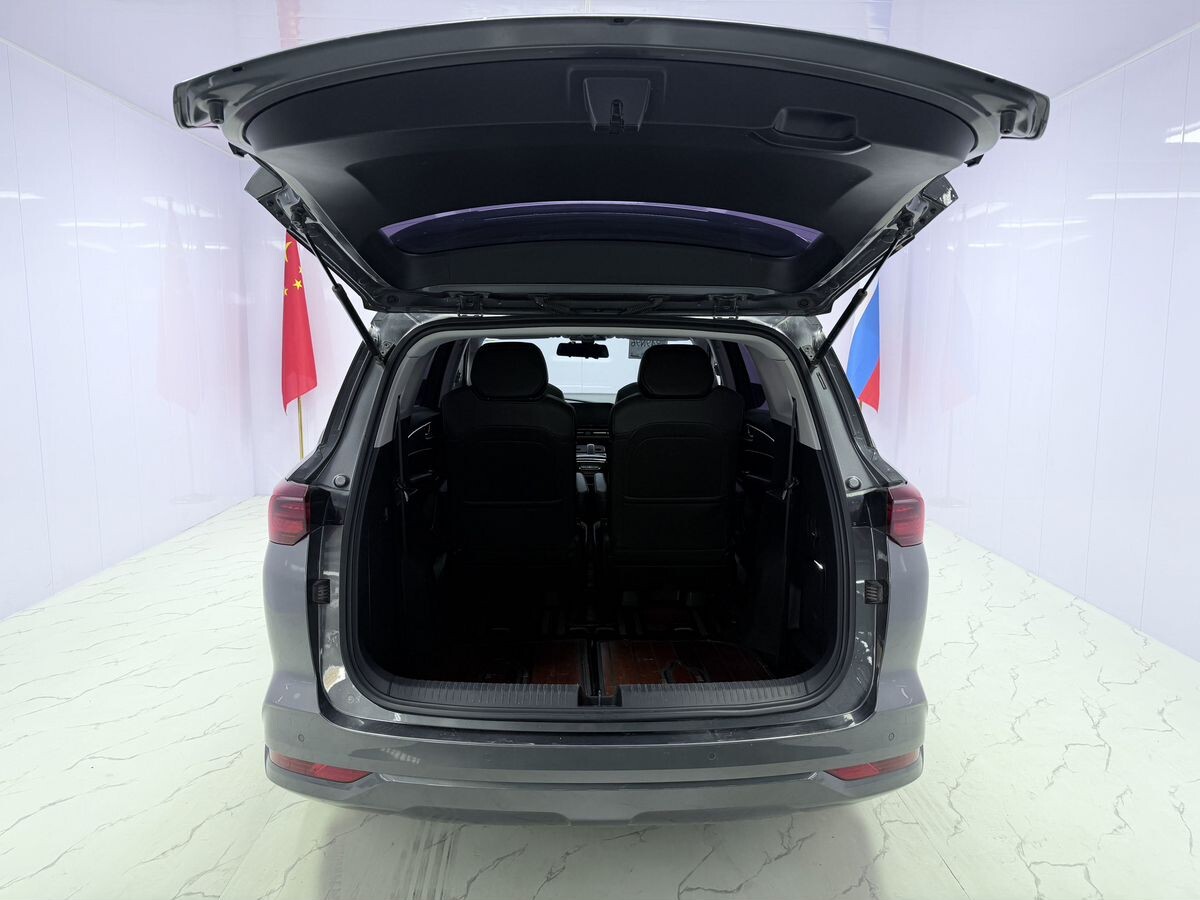 Wuling Victory 2021 - фото автомобиля