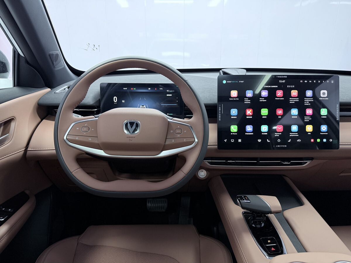 Changan UNI-Z 2026 - фото автомобиля