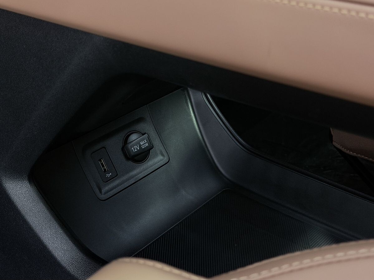 Changan UNI-Z 2026 - фото автомобиля