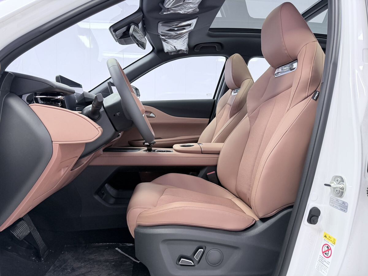 Changan UNI-Z 2026 - фото автомобиля