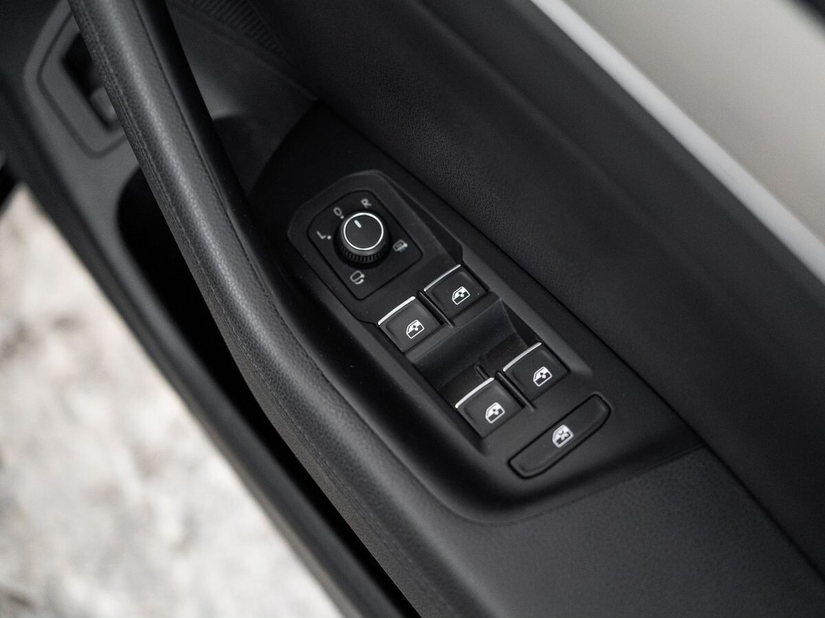 Volkswagen Passat 2016 - фото автомобиля