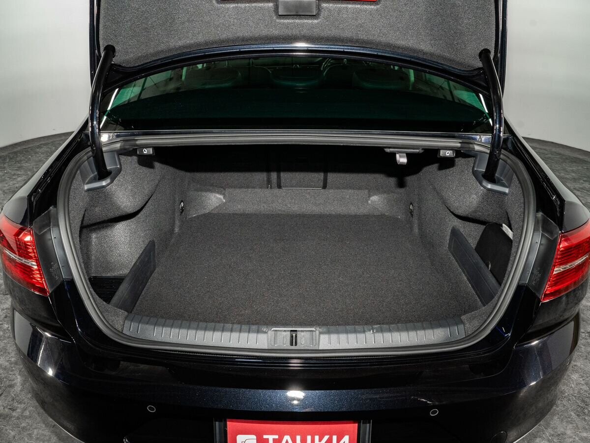 Volkswagen Passat 2016 - фото автомобиля