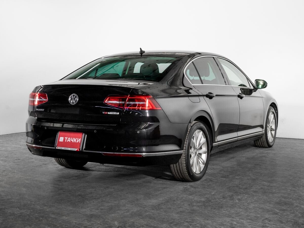 Volkswagen Passat 2016 - фото автомобиля