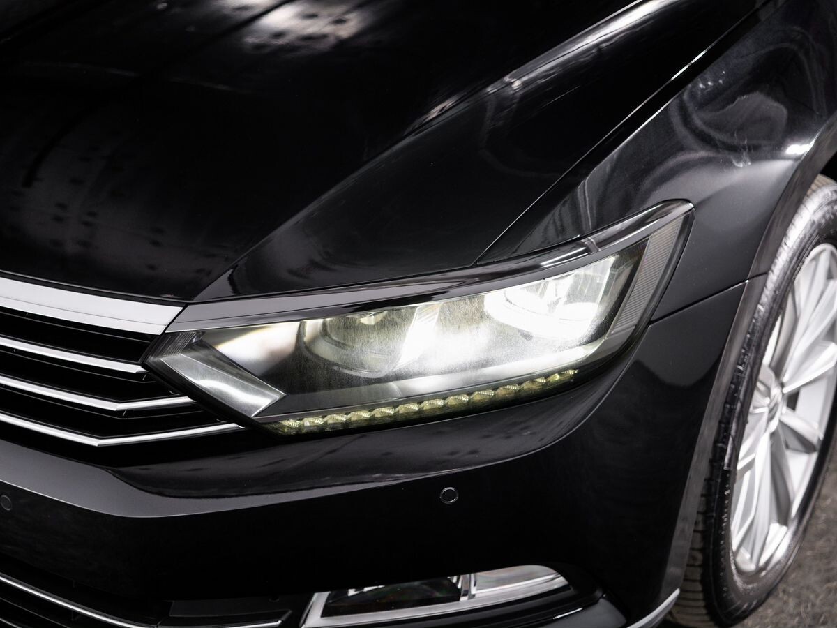Volkswagen Passat 2016 - фото автомобиля