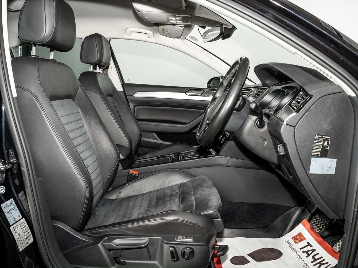 Volkswagen Passat 2016 - фото автомобиля