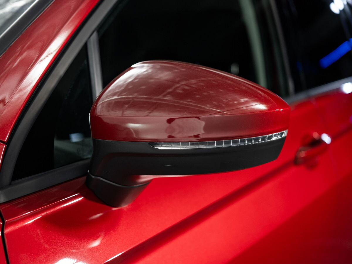 Volkswagen Tiguan 2020 - фото автомобиля