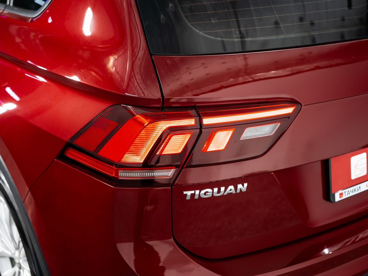 Volkswagen Tiguan 2020 - фото автомобиля