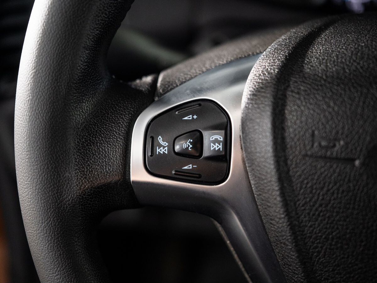 Ford EcoSport 2016 - фото автомобиля