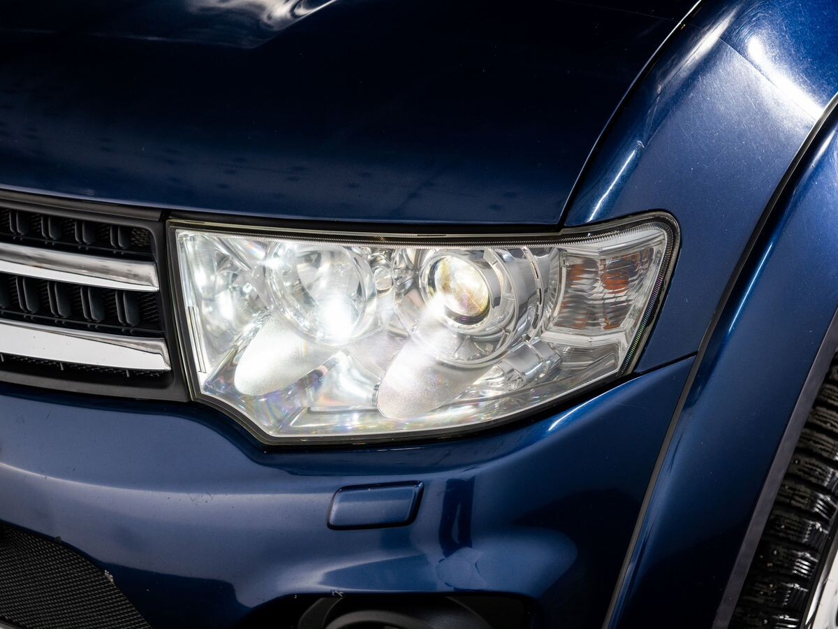 Mitsubishi Pajero Sport 2014 - фото автомобиля