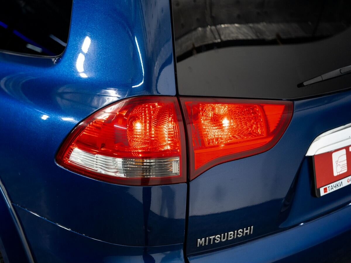 Mitsubishi Pajero Sport 2014 - фото автомобиля