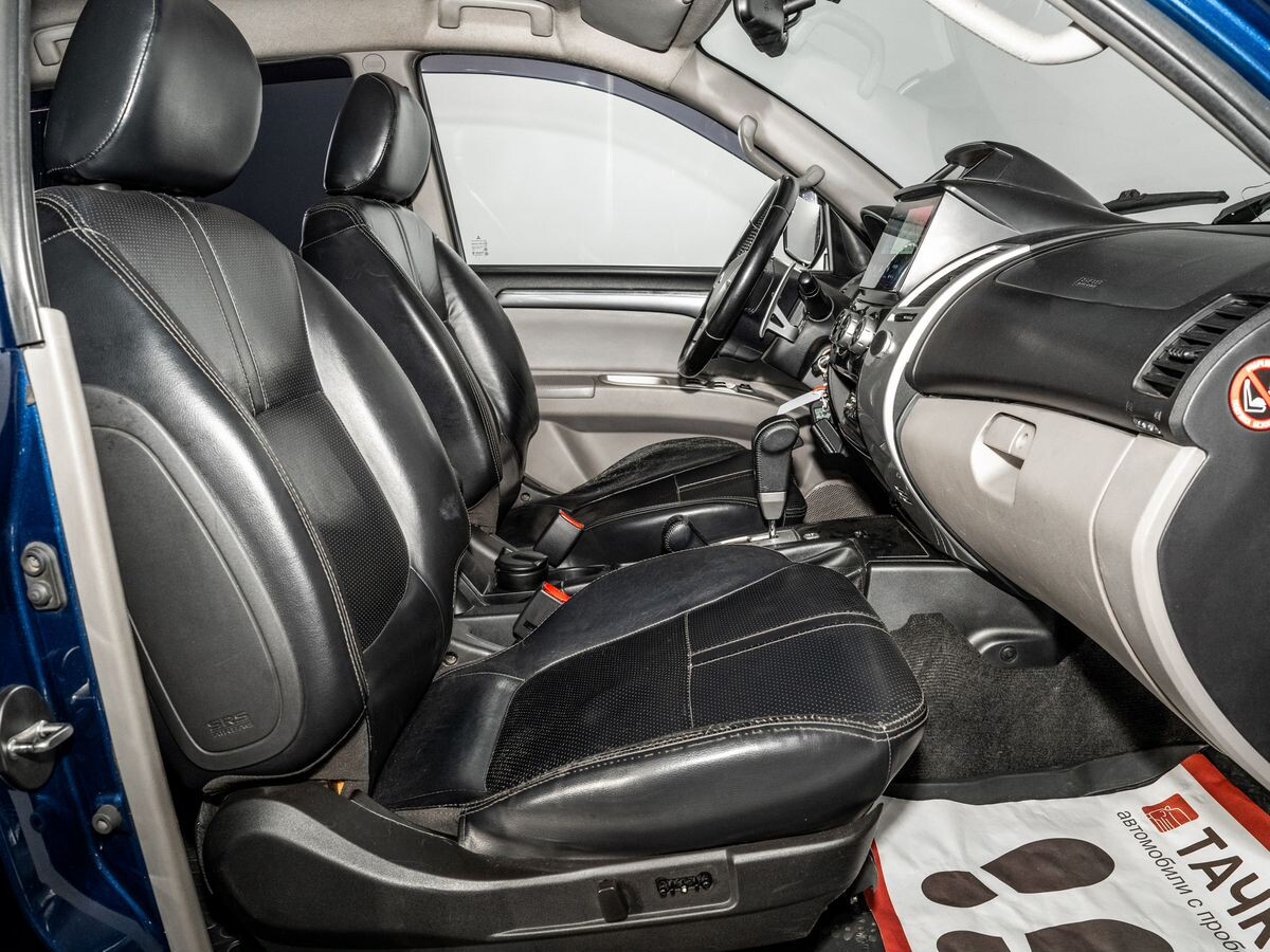 Mitsubishi Pajero Sport 2014 - фото автомобиля