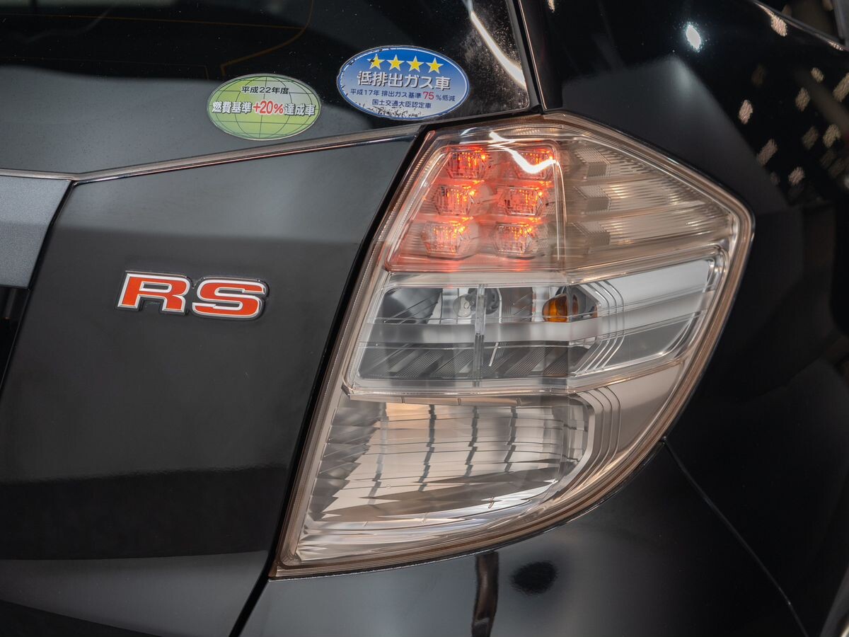Honda Fit 2011 - фото автомобиля