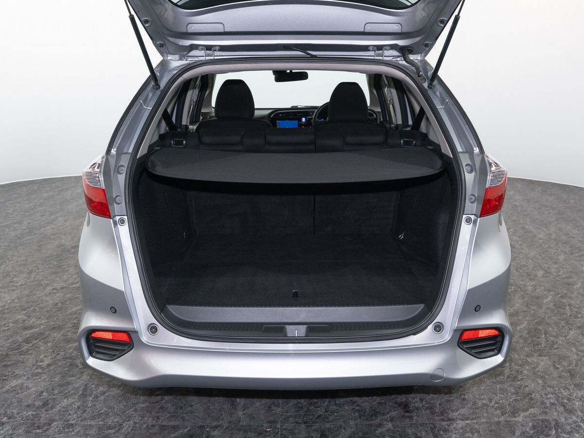 Honda Shuttle 2017 - фото автомобиля