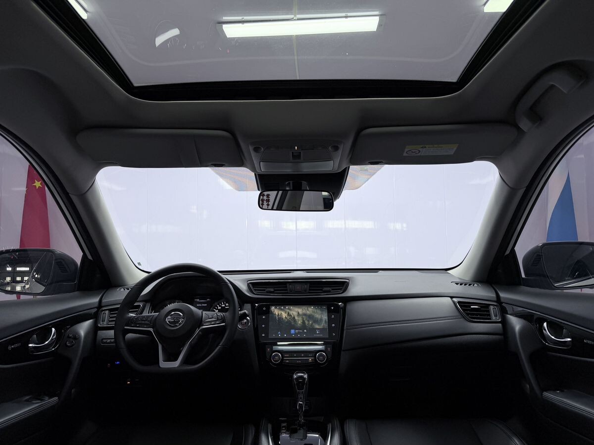 Nissan X-Trail 2022 - фото автомобиля