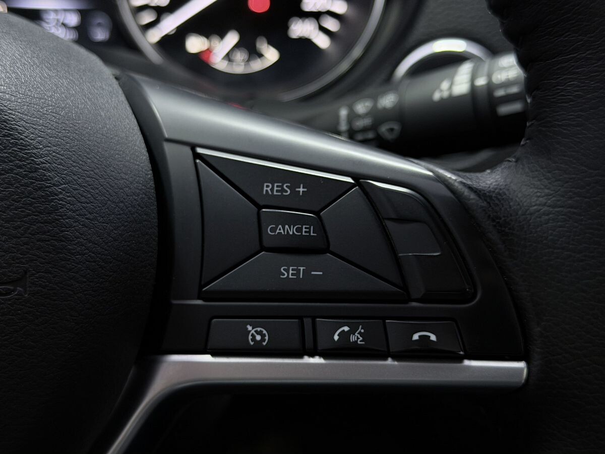 Nissan X-Trail 2022 - фото автомобиля