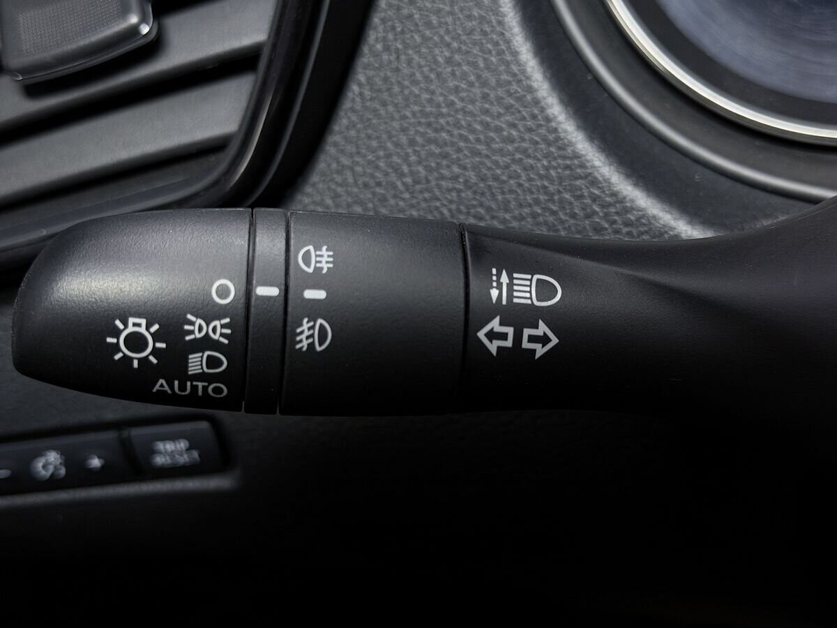 Nissan X-Trail 2022 - фото автомобиля