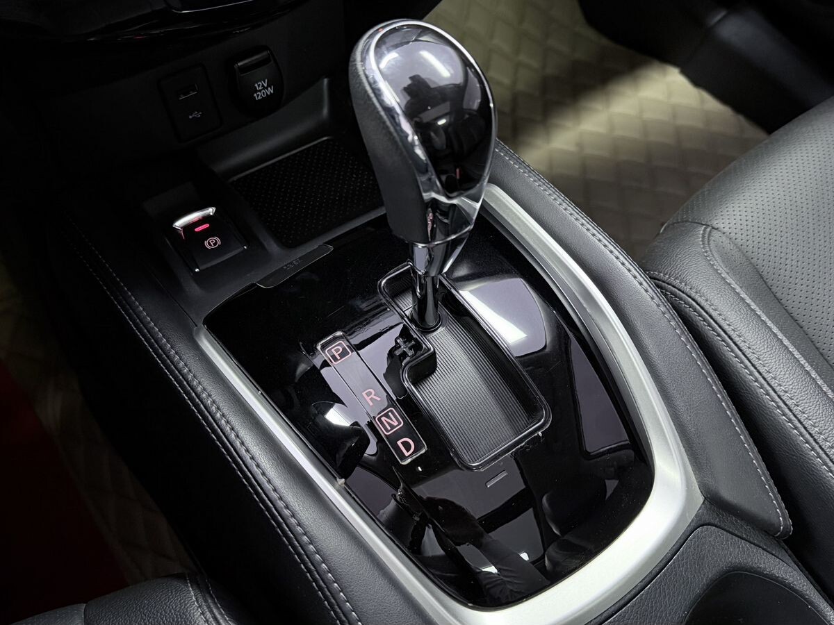 Nissan X-Trail 2022 - фото автомобиля