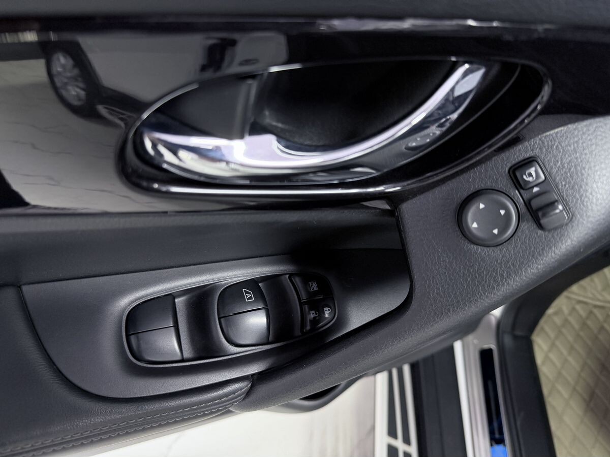 Nissan X-Trail 2022 - фото автомобиля