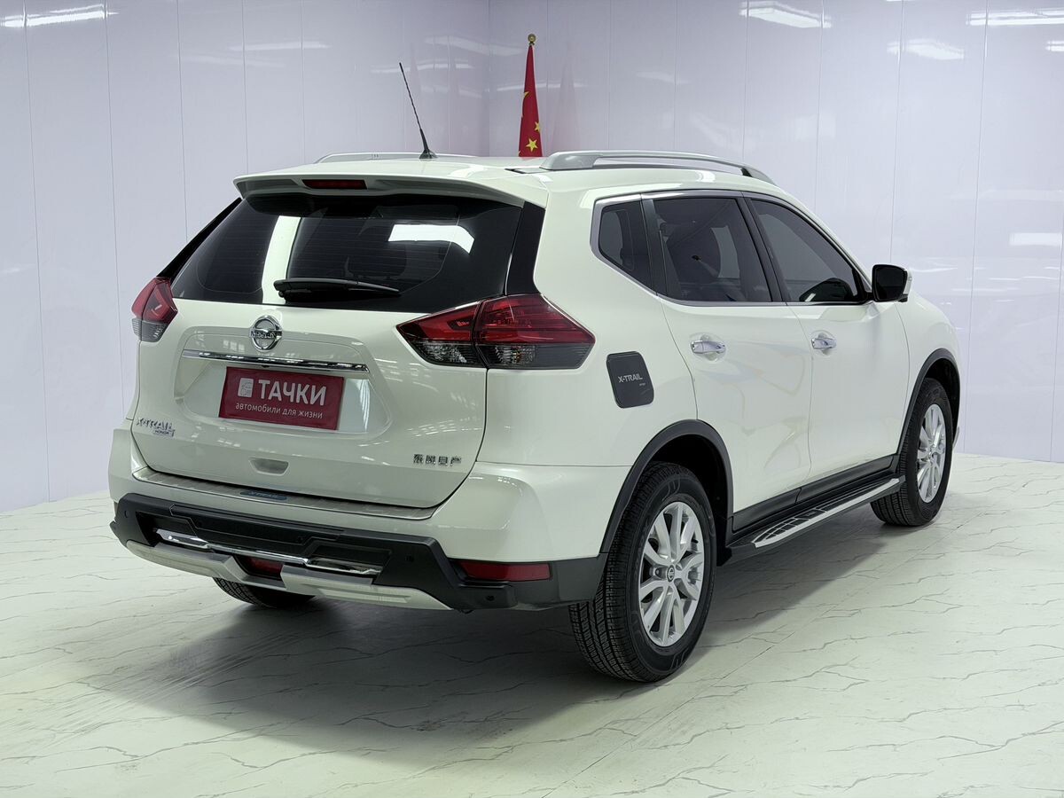 Nissan X-Trail 2022 - фото автомобиля