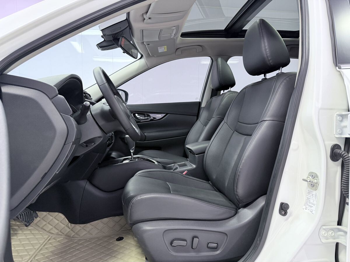 Nissan X-Trail 2022 - фото автомобиля