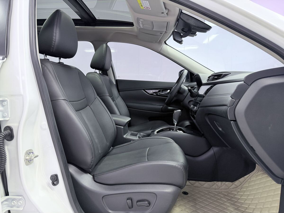 Nissan X-Trail 2022 - фото автомобиля