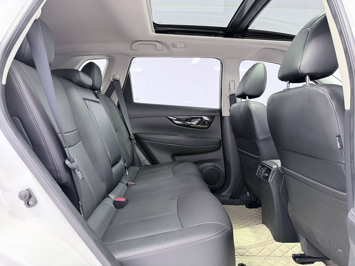 Nissan X-Trail 2022 - фото автомобиля
