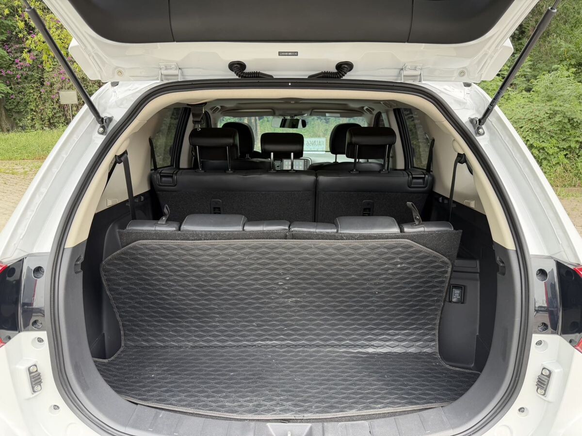Mitsubishi Outlander 2021 - фото автомобиля